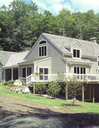 Lake Shore, NH (4226) exterior view from back