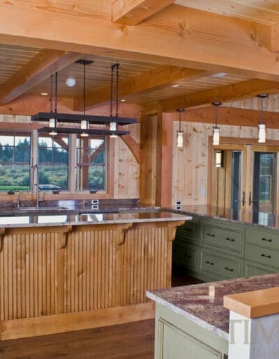 Sunburst Retreat, OR (6154/T00065) kitchen with island and lots of counter space