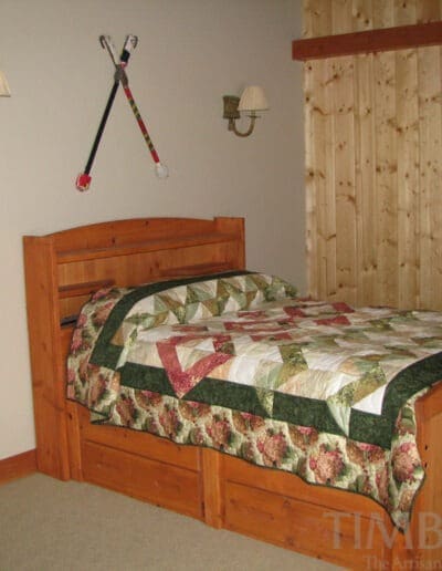 Sunburst Retreat, OR (6154/T00065) bedroom