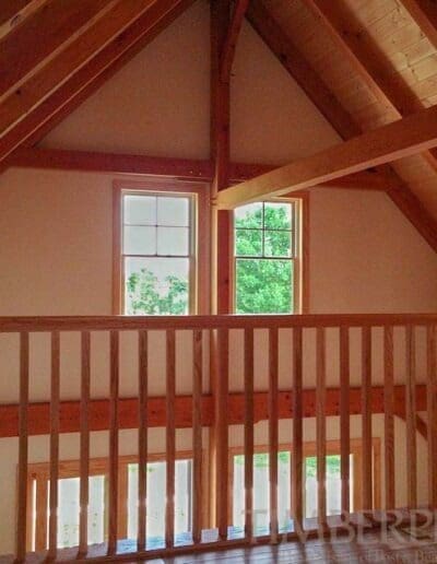 Stewartstown, PA (T00806) view of cathedral ceiling and timber frame from loft