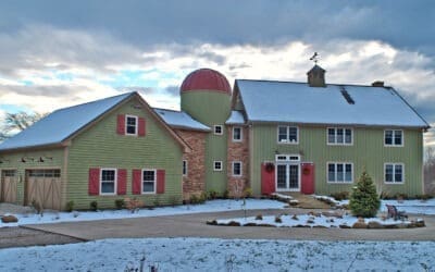 Chagrin Falls Barn Home (T00160)