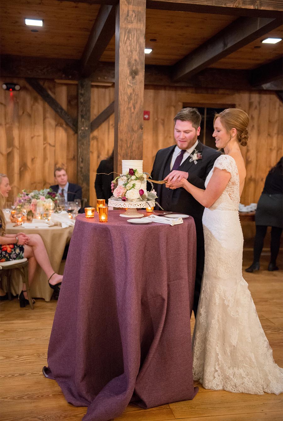 Bride and Groom cut the cake